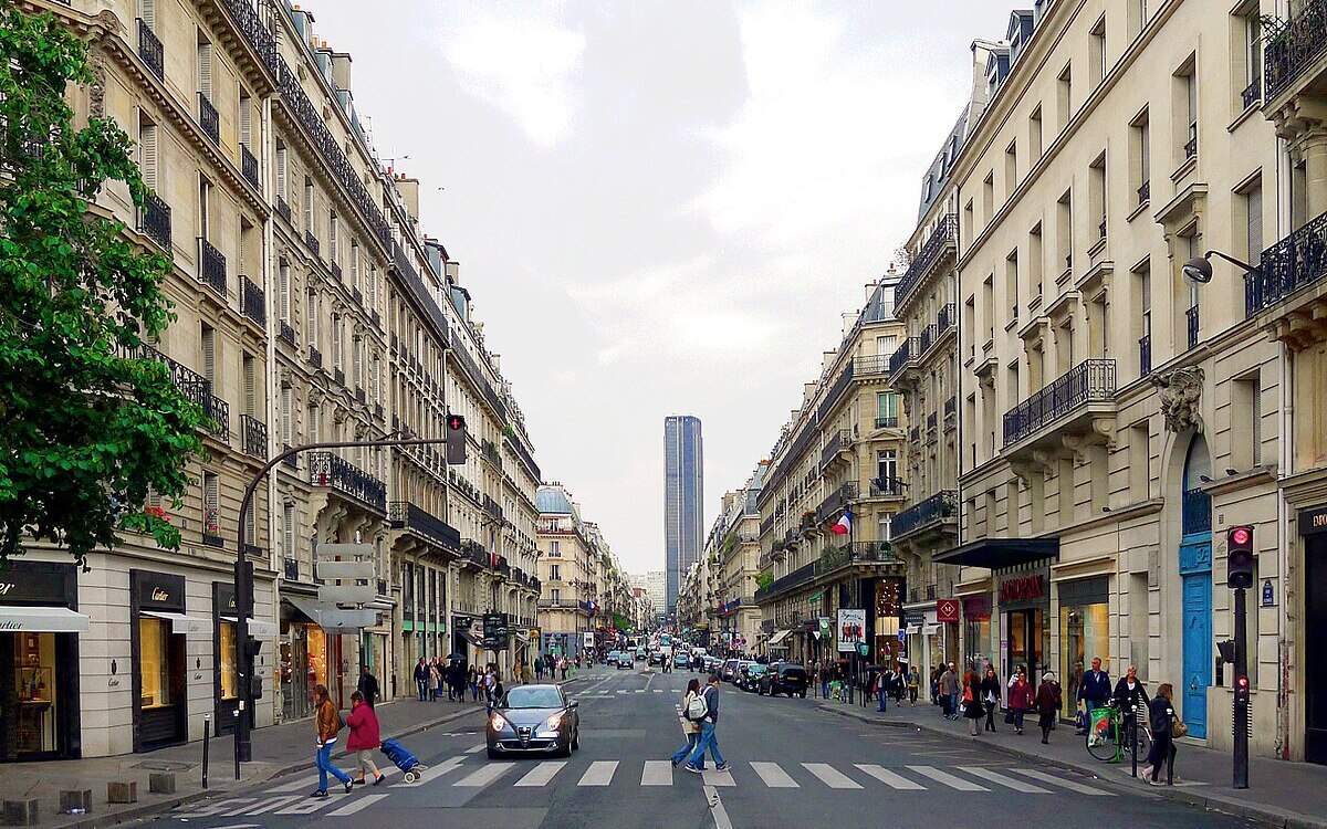 P1020878_Paris_VI_Rue_de_Rennes_