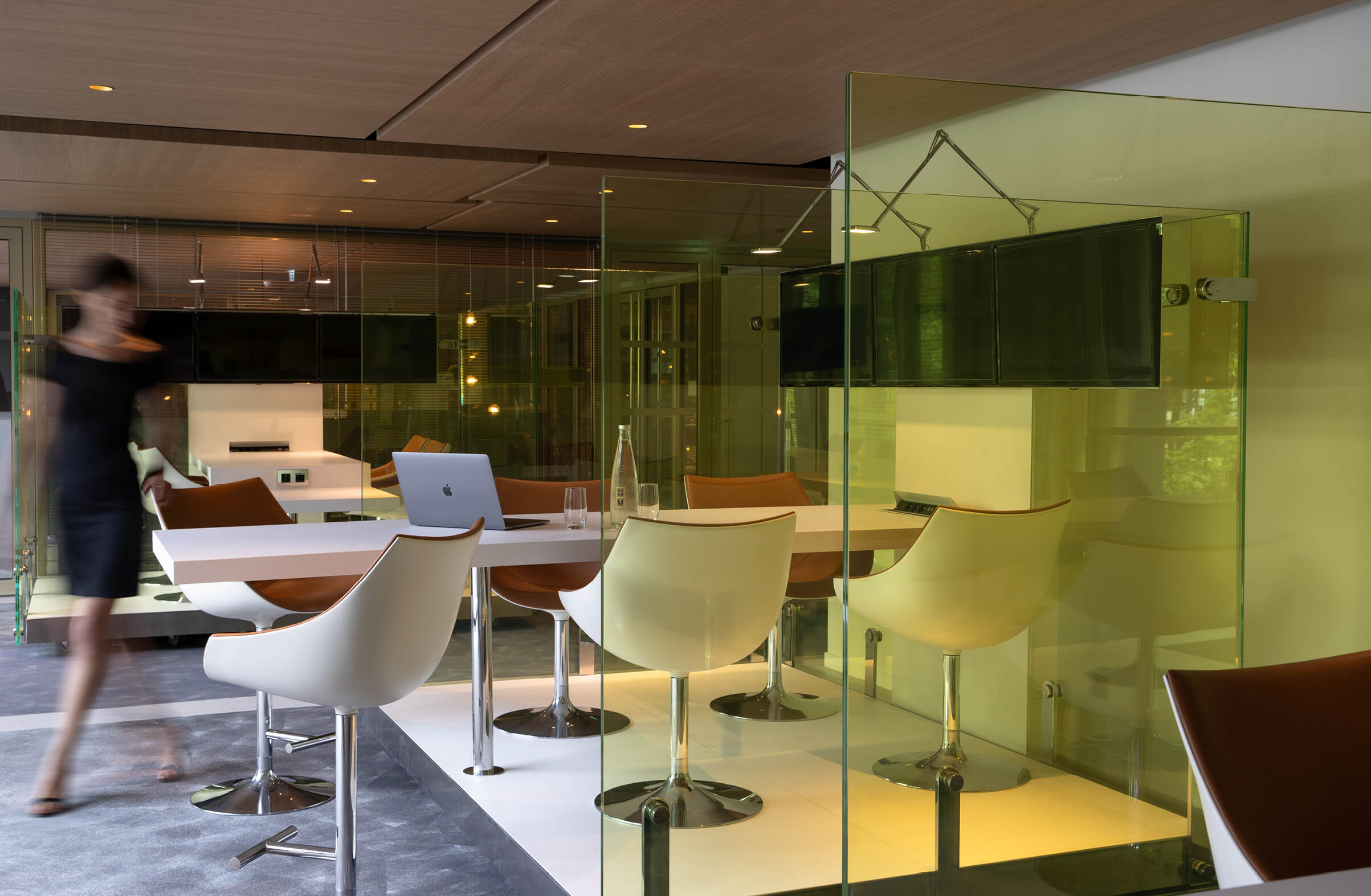 Showroom innovation photo